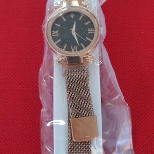 Elegant Rose Gold Women's Watch with Black Face